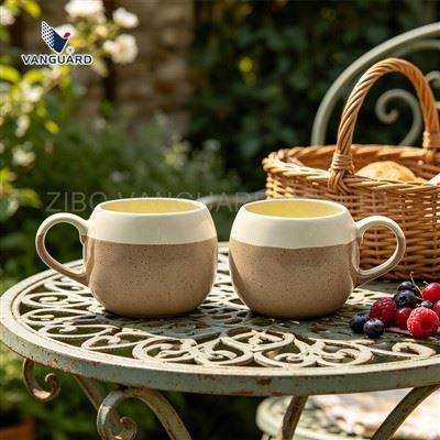 Глазурованная керамическая кофейная кружка