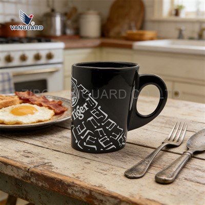 Керамическая кружка с уникальной ручкой